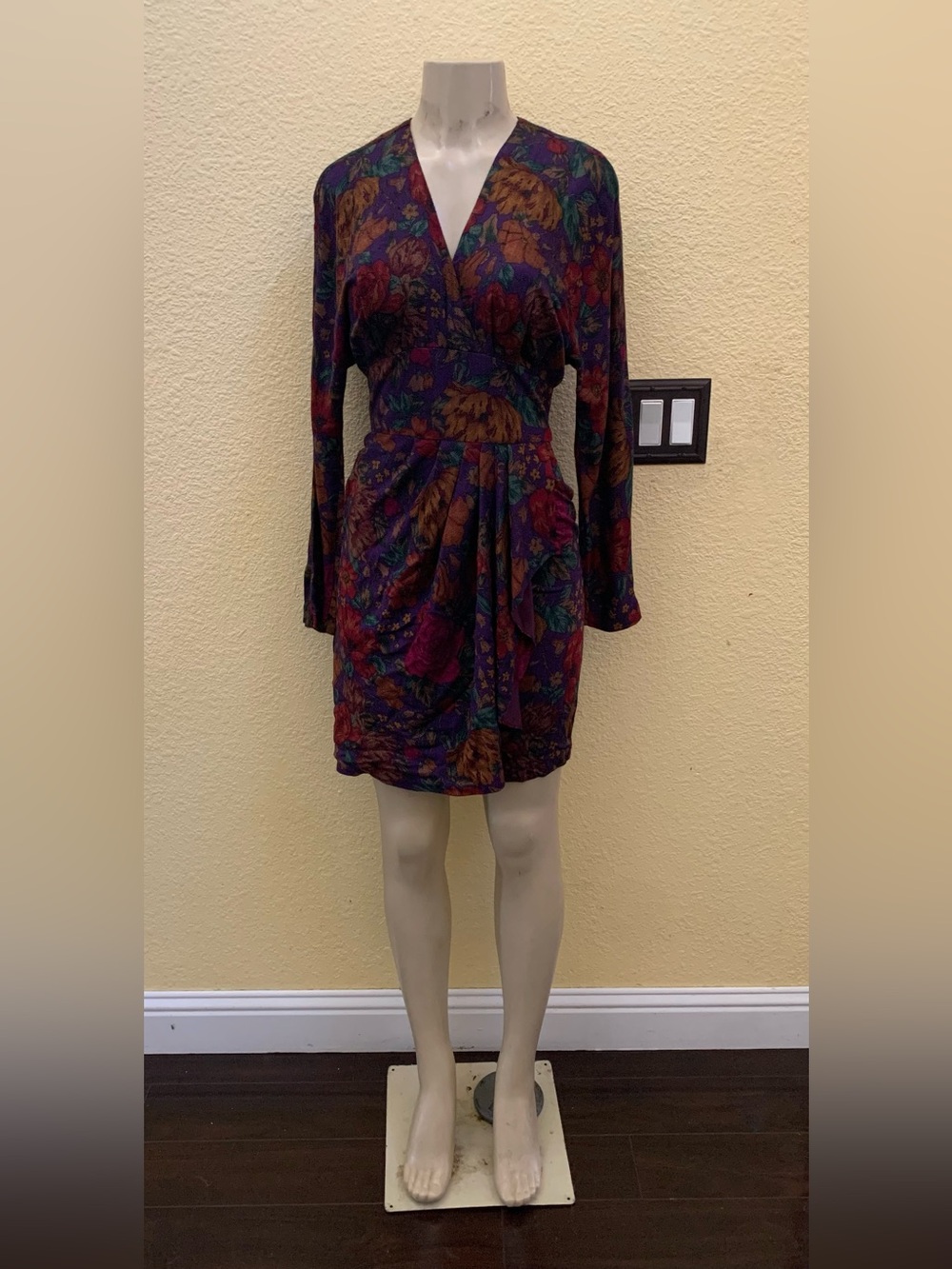 VTG Moda International Size 4 Multicolored Floral Print Long Sleeve Mini Dress